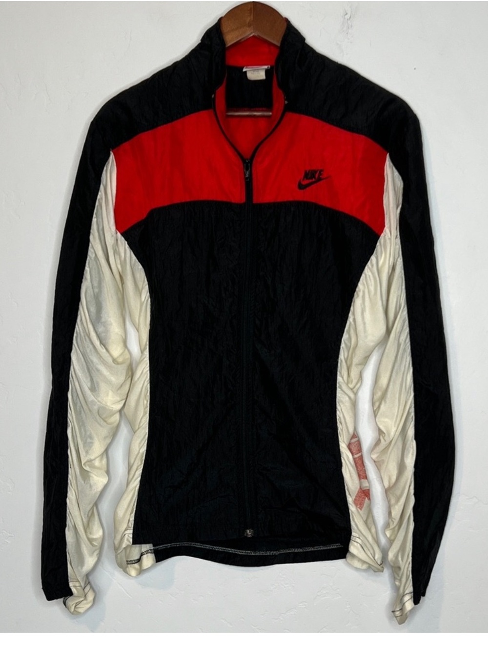 Nike Vintage USA Made Windbreaker Jacket Men’s M Black Red Full Zip Cycling Run